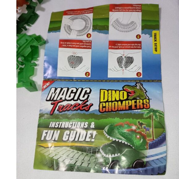 MAGIC TRACKS - Dino Chomp, Race Car Track (One Gallon Bag) - Picture 4 of 5